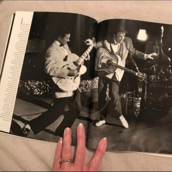 Remembering Elvis Magazine - Picture 4 of 4